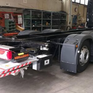 scarrabili-austeras-trade (1)