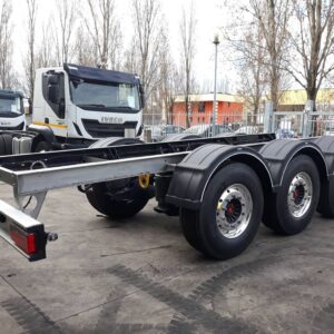 semicarrelli-austeras-trade (10)